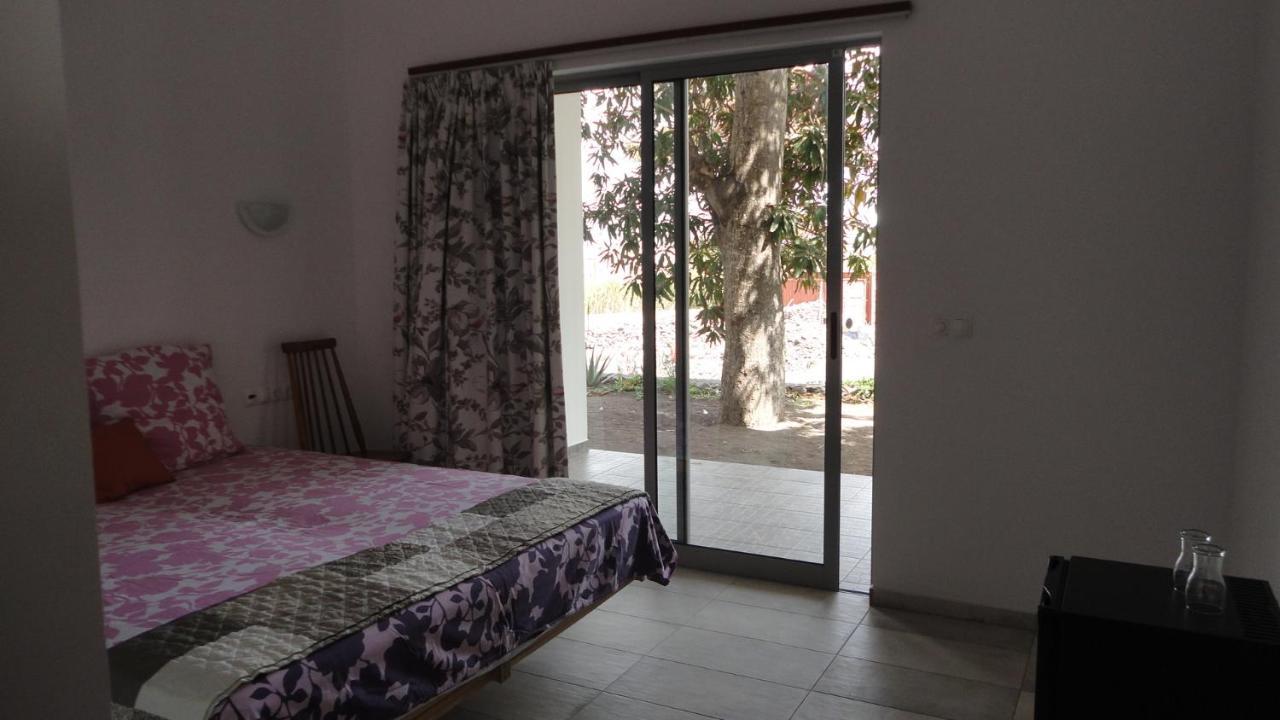 Paul Paradis Hotel Luaran gambar